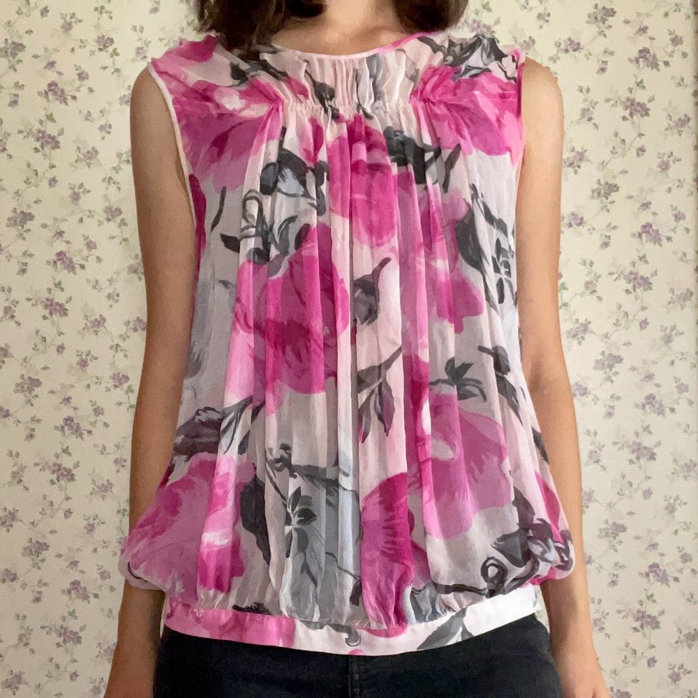 Floral Sleeveless Blouse